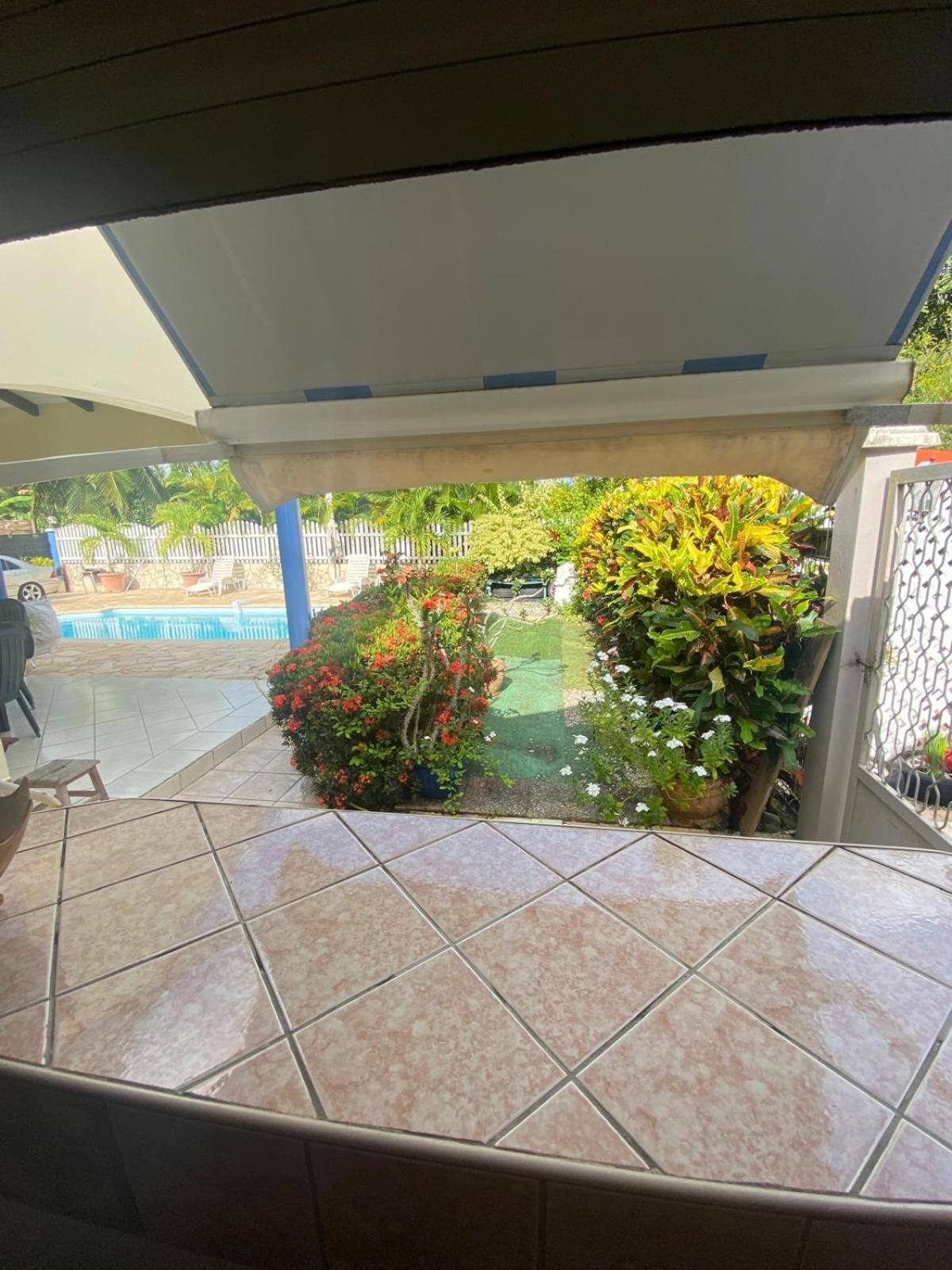 La Suite Odile Piscine เลอ ลามองแตง ภายนอก รูปภาพ