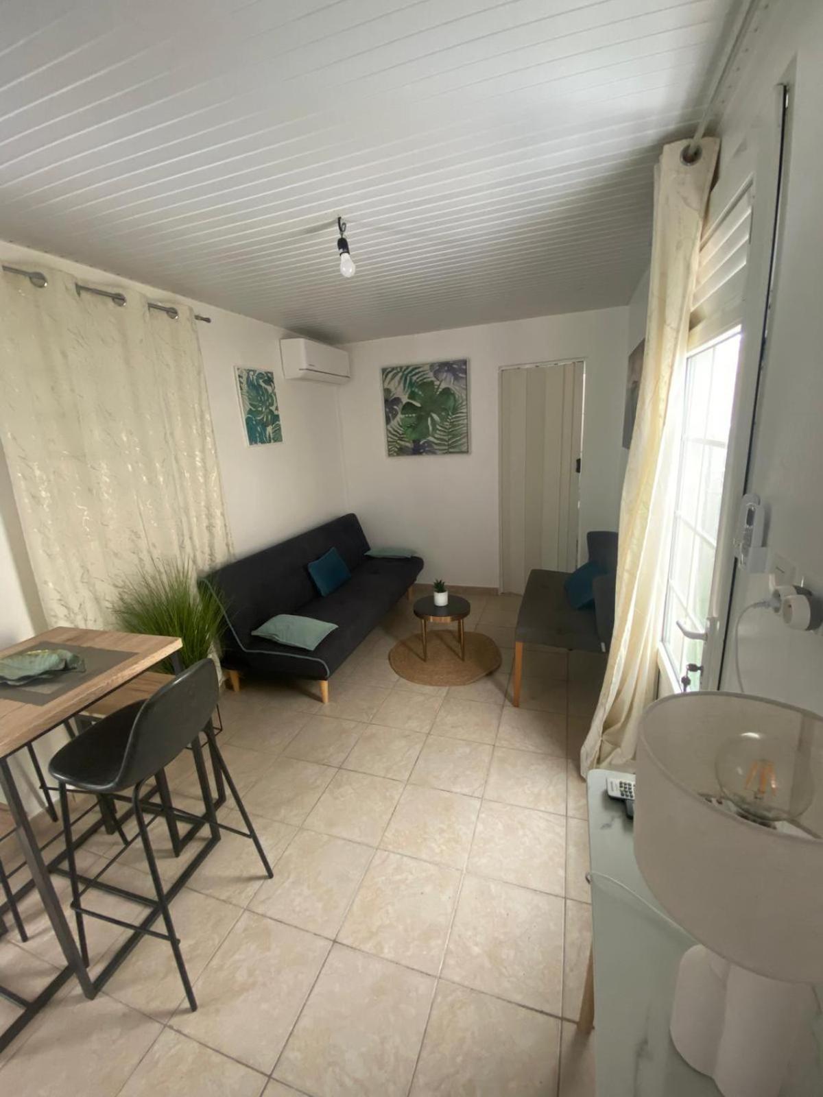 La Suite Odile Piscine เลอ ลามองแตง ภายนอก รูปภาพ